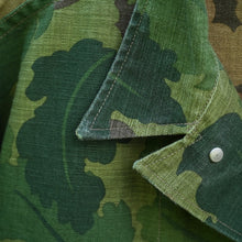 Load image into Gallery viewer, Chemise P43 - Camo Mitchell Leaf - Map pocket