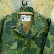 Load image into Gallery viewer, Chemise P43 - Camo Mitchell Leaf - Map pocket