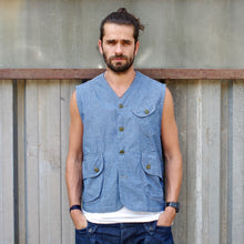 Load image into Gallery viewer, Gilet de chasse chambray monkey back pocket - #arashibyboras