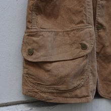 Load image into Gallery viewer, Gilet de chasse velours côtelé japonais - #arashibyboras