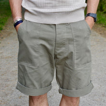 Load image into Gallery viewer, Short P47 - utility pants - HBT olive green 11 Oz