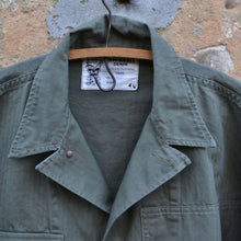 Load image into Gallery viewer, Chemise P43 HBT - Olive Green - Map pocket
