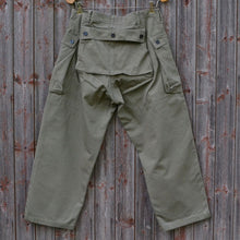 Load image into Gallery viewer, Pantalon P44 monkey pants olive green HBT 11 Oz