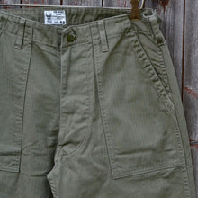 Load image into Gallery viewer, Pantalon P47 - utility pants - HBT olive green 11 Oz