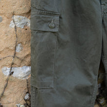 Load image into Gallery viewer, Pantalon troupes de montagne - Vert Taïga
