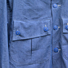 Load image into Gallery viewer, Chemise CISO  - chambray - tropical pockets
