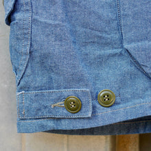 Load image into Gallery viewer, Gilet de chasse chambray monkey back pocket - #arashibyboras
